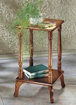 Beistelltisch In Verschiedenen Farben -Haushaltsgegenstände Geschäft beistelltisch in verschiedenen farben farbe nussbaum