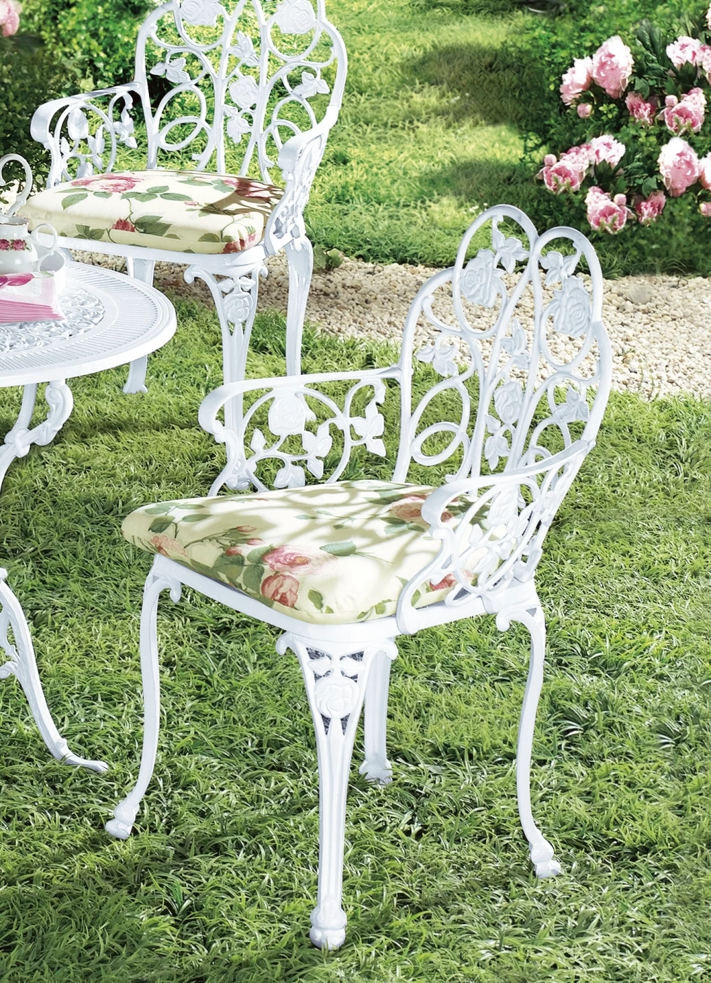 Formgerecht Gearbeitete Auflagen 3 Formgerecht Gearbeitete Auflagen