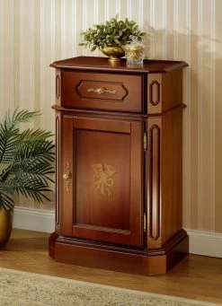 Kommodenserie In Nussbaum-Dekor