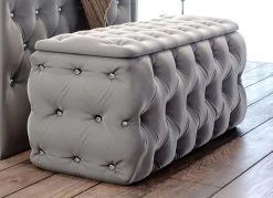 Sitztruhe Mit Steppung Und Strasssteinen -Haushaltsgegenstände Geschäft sitztruhe mit steppung und strasssteinen farbe grau