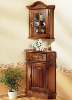 Stilvolles, Teilmassives Möbelprogramm -Haushaltsgegenstände Geschäft stilvolles teilmassives moebelprogramm farbe nussbaum