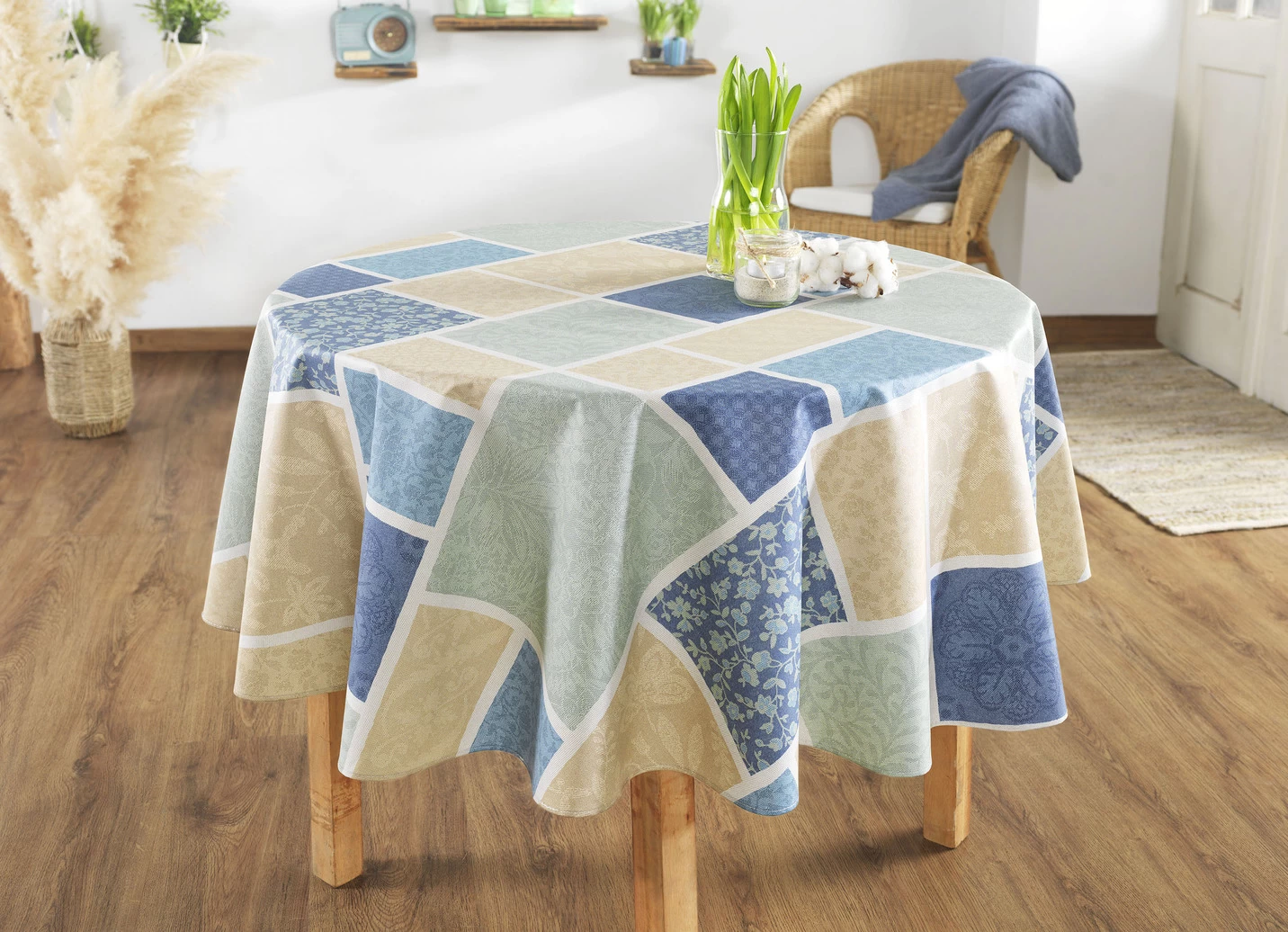 Tischdecke In Patchwork-Optik 4 Tischdecke In Patchwork-Optik – Bild 2