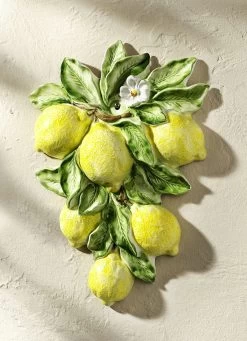 Wanddekoration Aus Italienischer Keramik